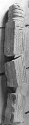 Каменна колонка от олтарната преграда на храма от VІ в. в антична Сердика