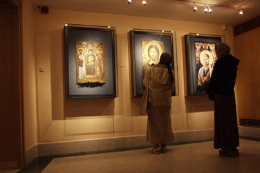 Икони в музея на манастира. Снимка Екатерина Степанова, miloserdie.ru