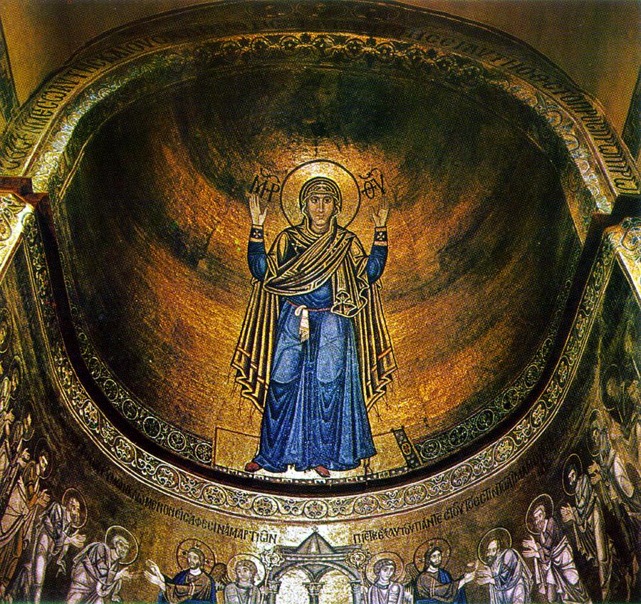 Св. Богородица Оранта, мозайка от византийски майстор в Софийский собор в Киев. Източник: www.russianculture.ru 