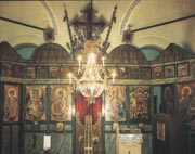 Олтарът на църквата "Св. Архангел Михаил" в Дряново.